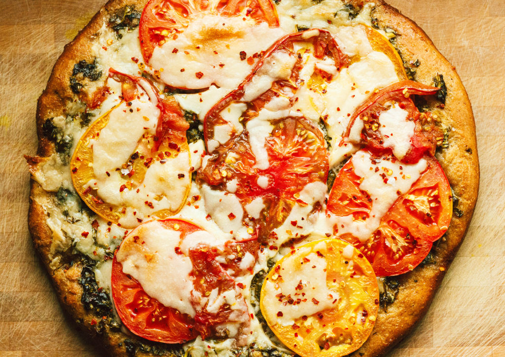 heirloom tomato pizza